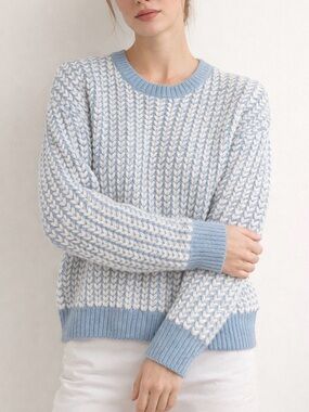Hazel Moon Women’s XL Crew Neck Sweater Light Blue White Honeycomb Knit Plush